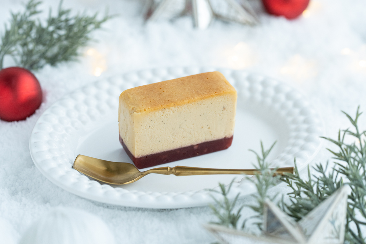 クリスマス限定!ホワイトストロベリーチーズテリーヌ販売開始のお知らせ