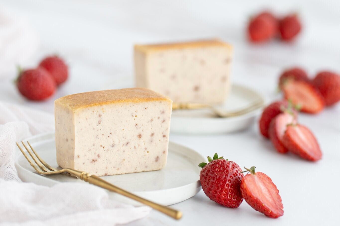 高見沢俊彦の美味しい音楽 エンジェルスプーン＆フォークセット日本橋三越ALFEE 音と食を融合”させた新感覚の音楽グルメ番組『高見沢俊彦の美味しい