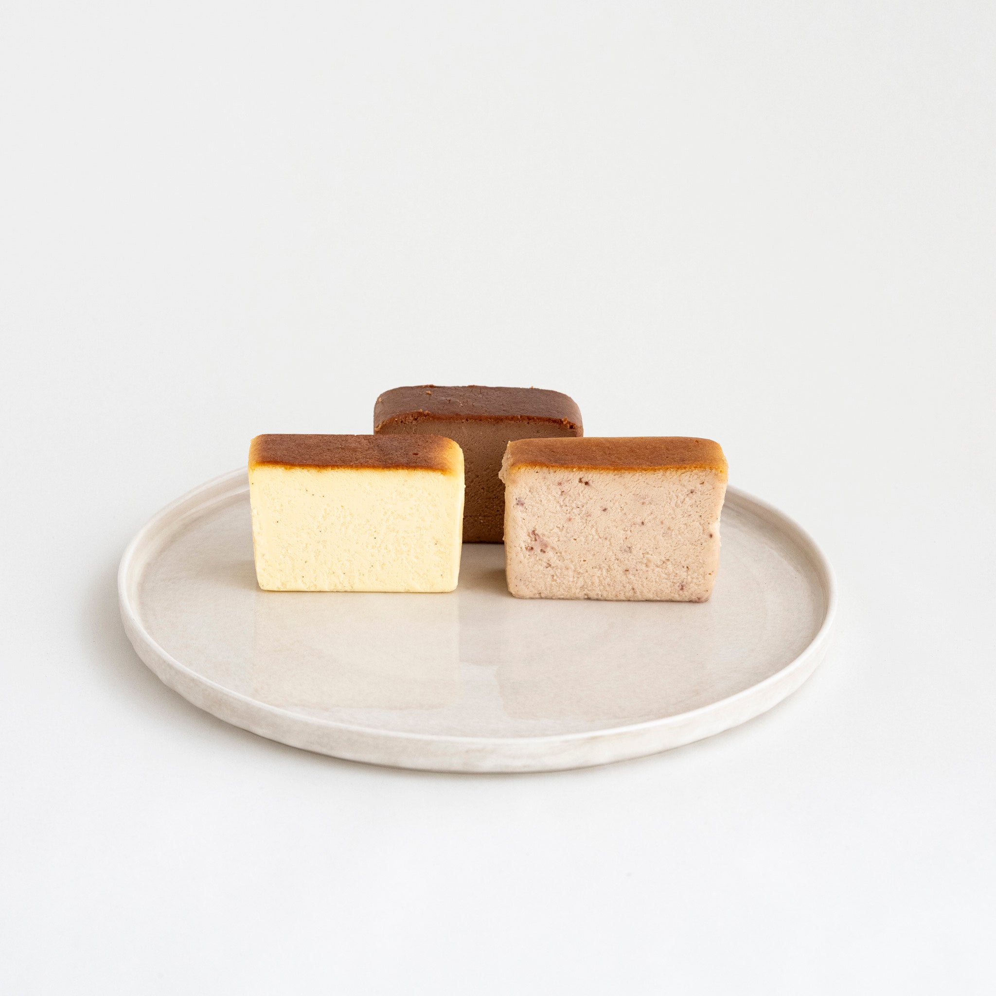 チーズテリーヌアソート各2個入り(チーズ・ショコラ・国産いちごとホワイトチョコレート)